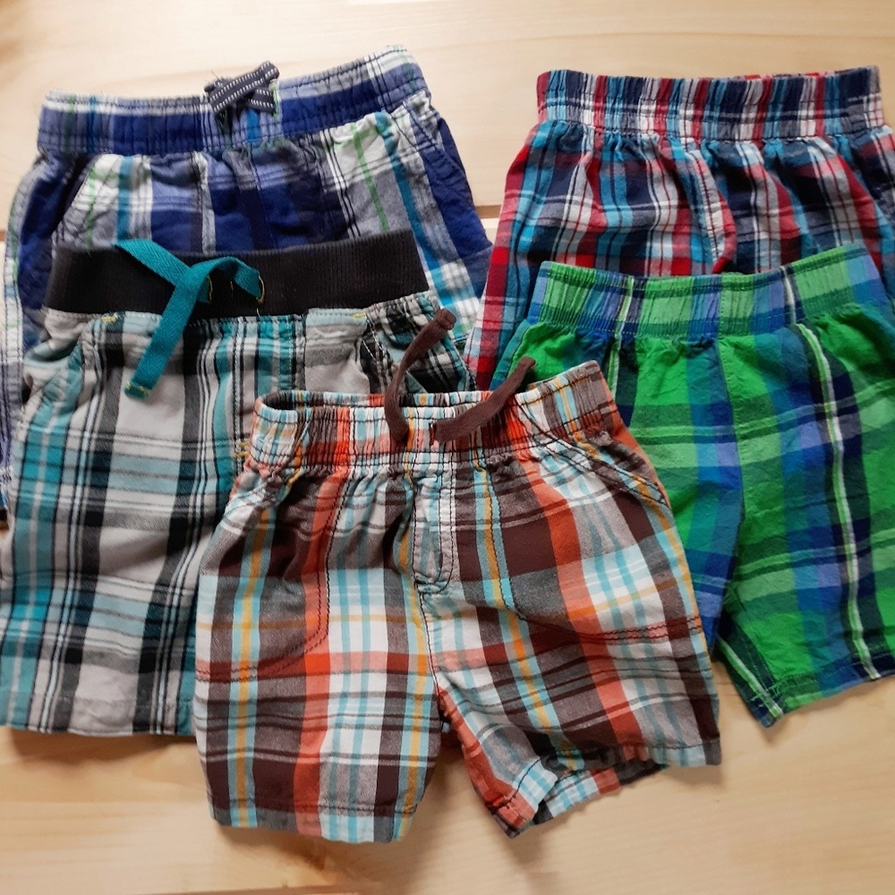 Plaid Shorts lot